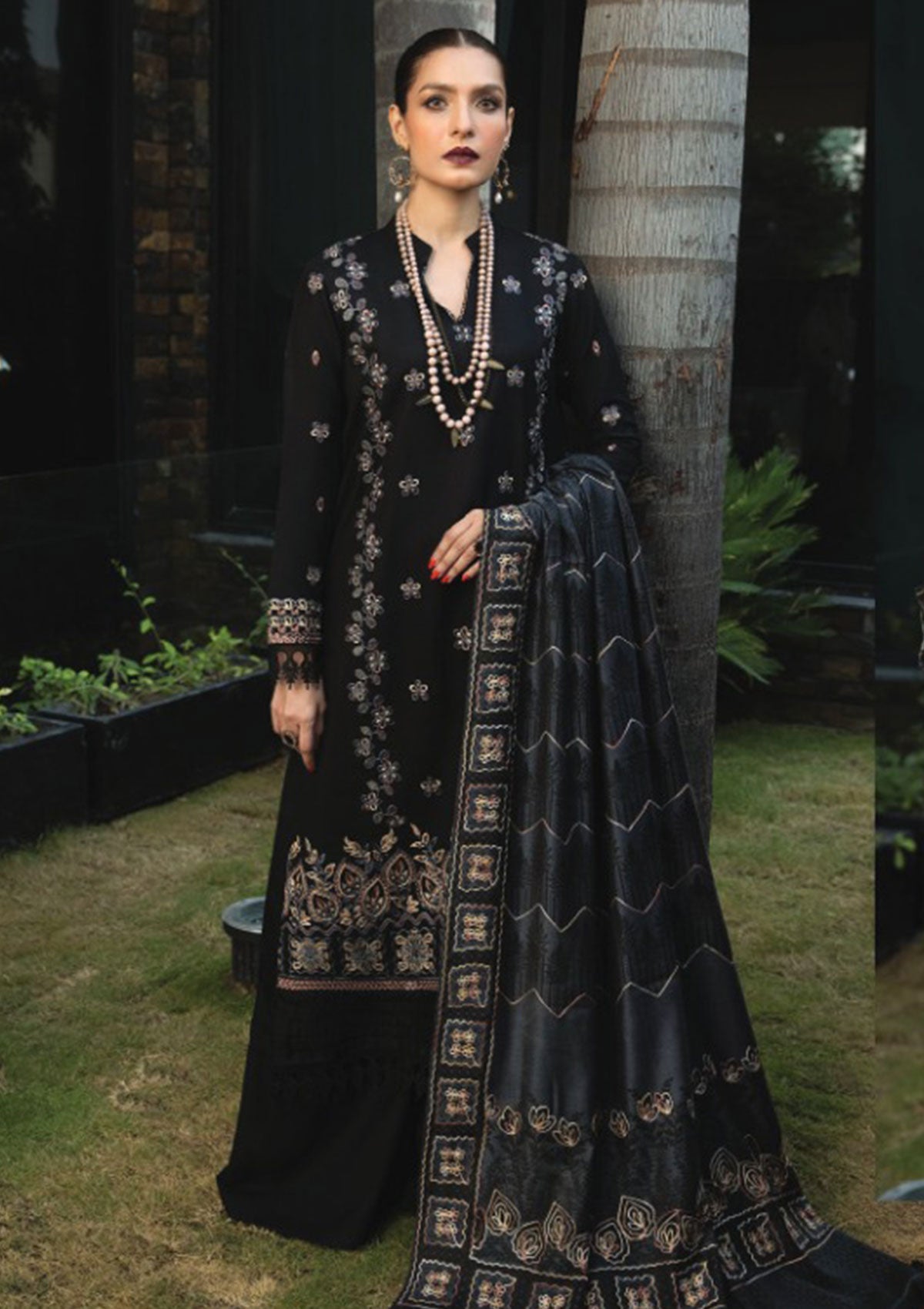 Zimal Hand Embroidered Jacquard Shawl HZ 10