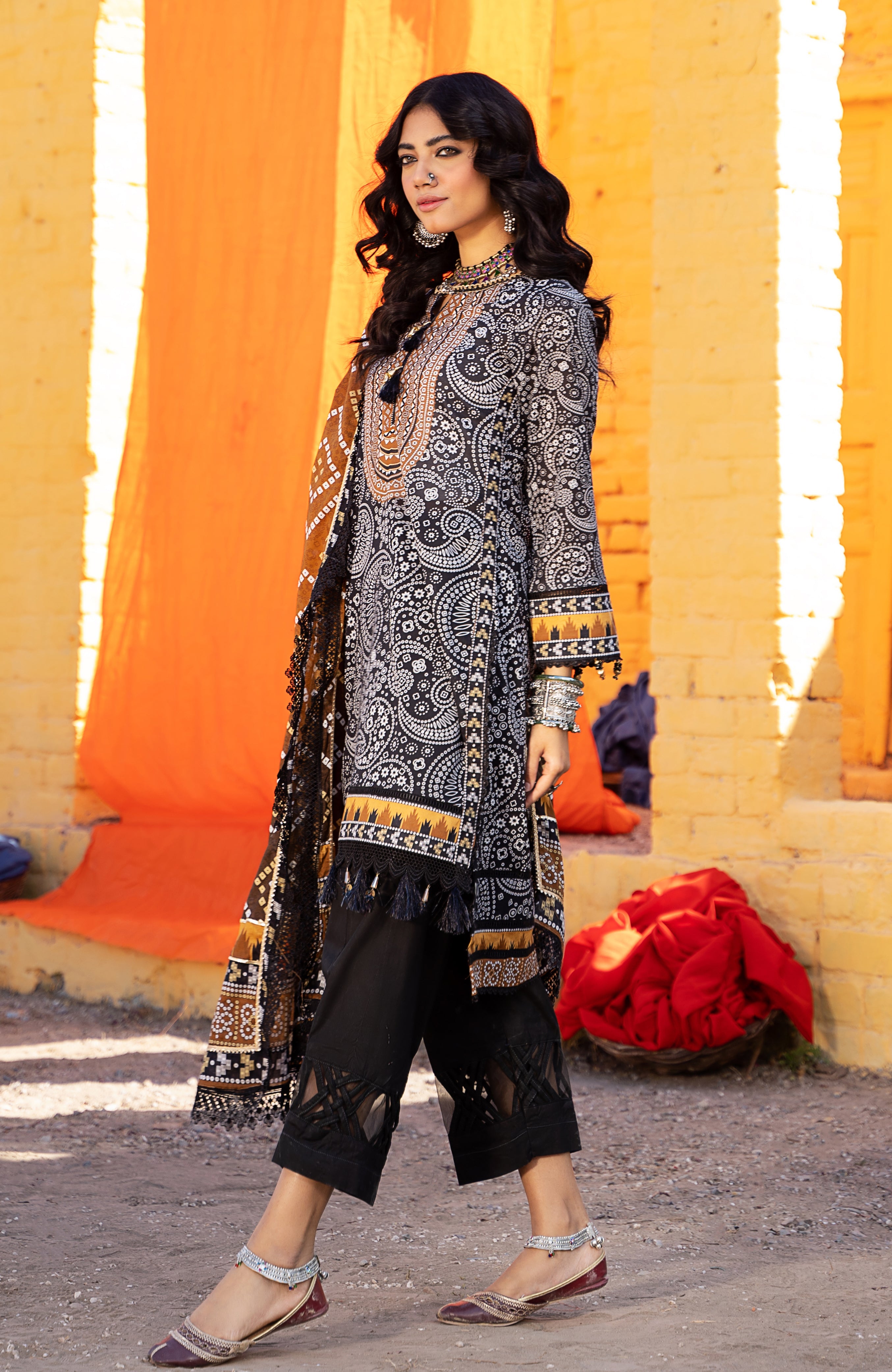 MONSOON - Heritage Series Chunri BY AL ZOHAIB Design 08